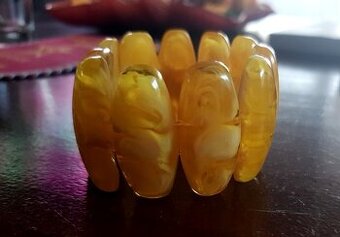 bakelitový náramok