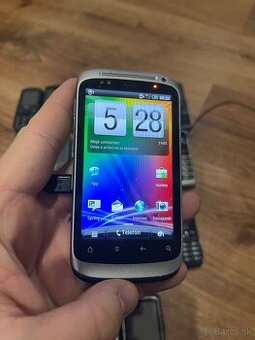 Predám 24 starých mobilov.