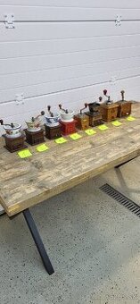 Staré mlynčeky na kavu