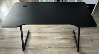 Herný stôl HALSTED