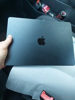 Apple macbook air 13 M2(2022)