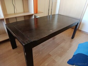 Konferenčný stolík