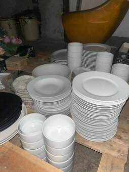Gastro biela keramika – cca 130 ks/ viac
