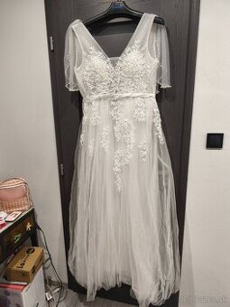 Predám svadobné šaty a doplnky