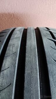 Predam letne pneu 235/55 R19