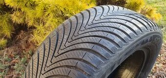 KUMHO SOLUS 4S, ZIMNA, CELOROCNA, 215/55 R16, 97V