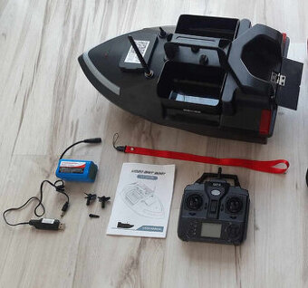 GPS zakrmovacia zavazacia lodka V020 12.000mAh 2Kg čierna ✅