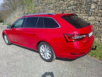 ŠKODA SUPERB 2.0 TDI STYLE DSG,XENON/NAVI/EL.SEDADLA/TAZNE