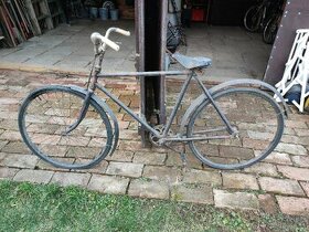 Historický bicykel, vhodné na renováciu, alebo dekoraciu