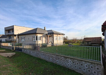 Rodinný dom s veľkou záhradou  v obci Bajany