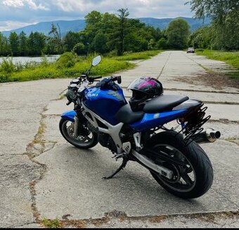 Suzuki Sv650