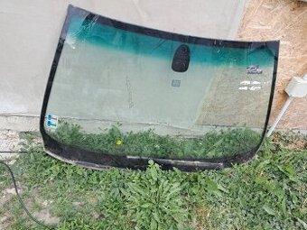 Predám čelné sklo do BMW e39