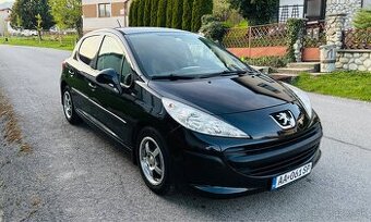 Peugeot 207 1,4i 132 000km