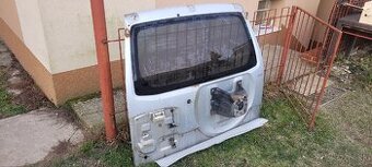 Zadne kufrové dvere na Pajero 3 3.2 DiD ročník 2003