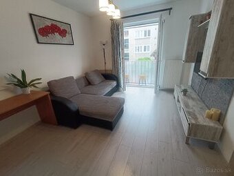 2izbový byt tehla po rekonštrukcii Staré Mesto Žilina Holléh