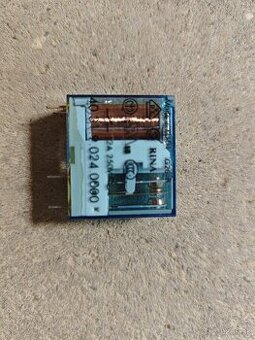 40.31.9.024.0000 FINDER - Relé elektromagnetické 20ks