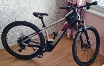 Cube damsky ebike