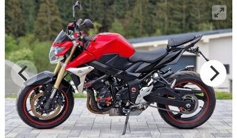 Suzuki gsr 750