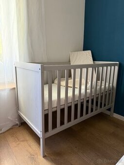 Detská postieľka Ikea Sundvik + matrac a chránič