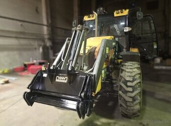 Predný rýchloupínač na traktorbáger Mecalac / Terex TLB990