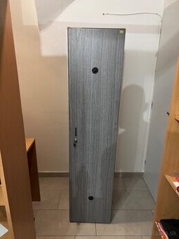 Skriňa šatníková - 1