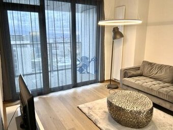 Na PRENÁJOM unikátny 2i byt v ikonickej EUROVEA Tower na 32.