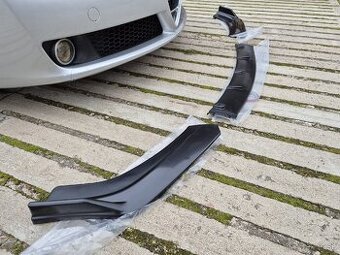 Univerzálny predný nárazníkový splitter (lip)