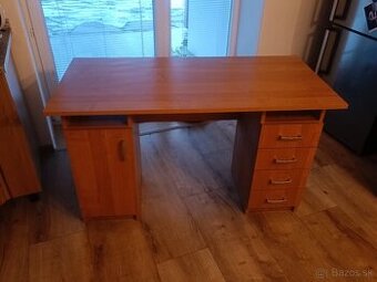 Písací stolík