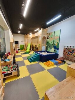 Odstúpim prevádzku detského kútika KAKADU 🦜