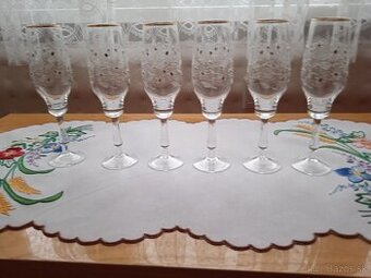 Retro vínové poháre