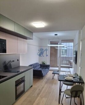 Prenájom krásneho 1,5-izbového bytu s terasou - Staré Mesto,