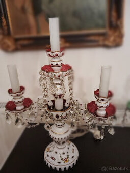 Opalove dvojvrstvove sklo lampa.