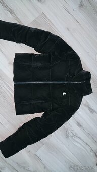 Calvin Klein bundicka vel.xs-uplne ako nová super cena