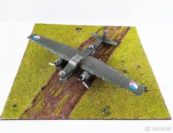 Predám AERO MB-200, plastikový model, mierka 1/72