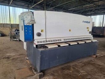 Predáme Hydraulické nožnice na plech