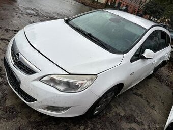 Rozpredám na diely Opel Astra J ST 1.7 CDTi A17DTR