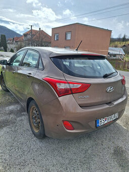 Hyundai I30 1,6 88kw r.2012