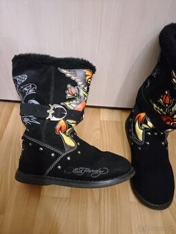 Dámske Semišové Zateplené čížmy zn.ED HARDY č.37 - 19 Eur