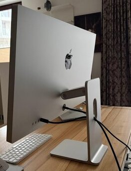 Apple Studio Display