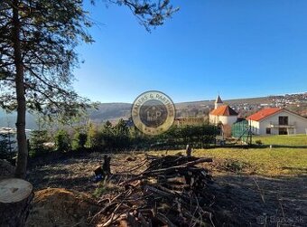 NA PREDAJ, Stavebný pozemok s krásnym výhľadom, BAŠKA