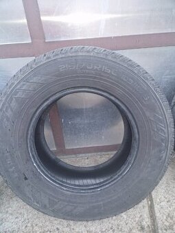 Predam pneumatiky 215/70r15 C