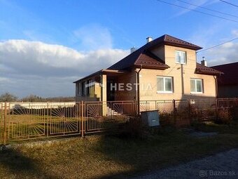 REZERVOVANÉ 3-izbový RD s veľkým pozemkom Lakšárska Nová Ves