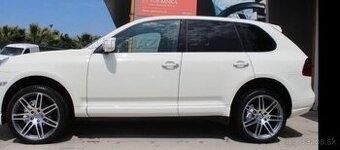 Ponukam na predal elektrony audi rs4