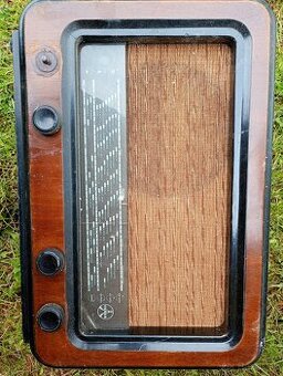 Retro radio