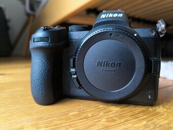 Nikon Z5
