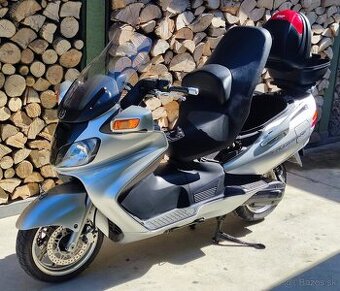 Predám maxi-scooter Suzuki Burgman AN650