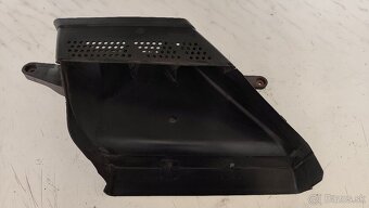 Privod vzduchu Audi A4 B8