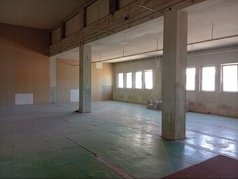 Komerčné priestory, Trenčíne, Za mostami.