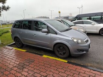 Opel Zafira 1.6 benzín 7-miestne rv9/2010 STK10/2026