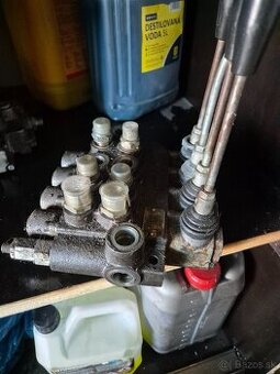 Predam hydraulicky rozvadzac na malotraktorrozvadzace